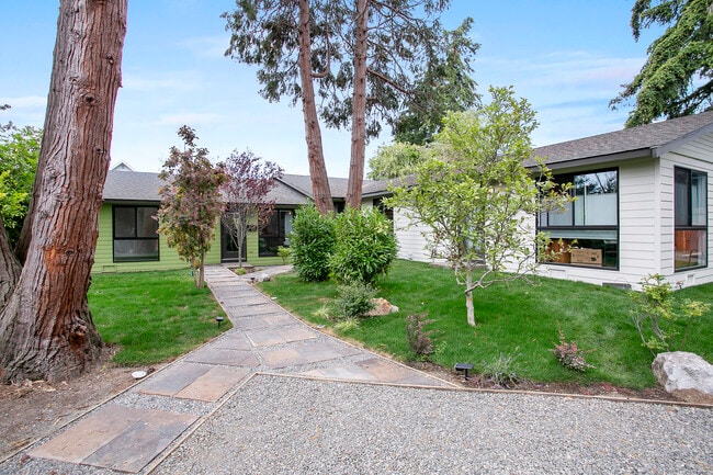 Building Photo - 2321 Ellis St