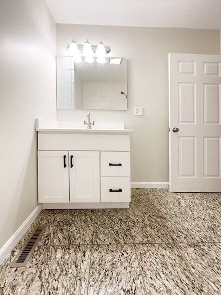 Building Photo - 90 George St