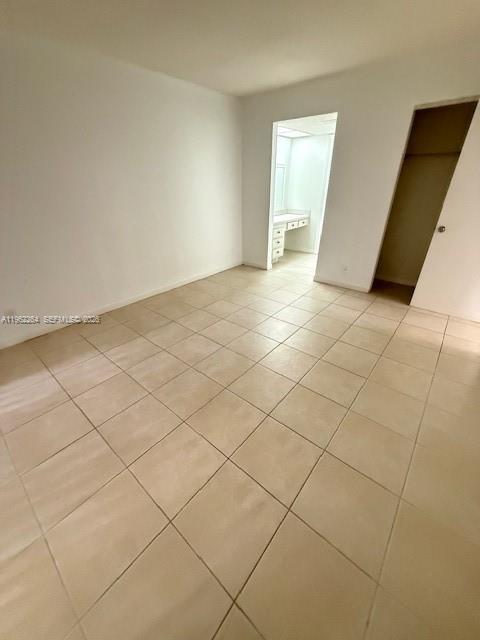 Building Photo - 301 Cambridge Rd