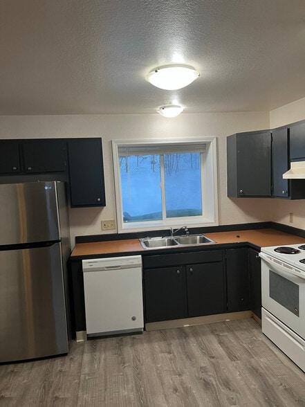 Building Photo - 250 Ponderosa Loop