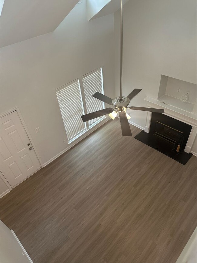 Building Photo - 9224 Shenington Pl