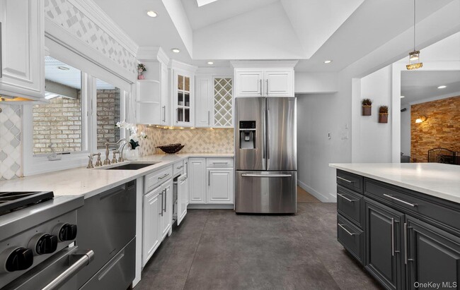 Building Photo - 11 Juneau Blvd