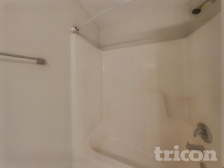 Building Photo - 30229 Double Dr