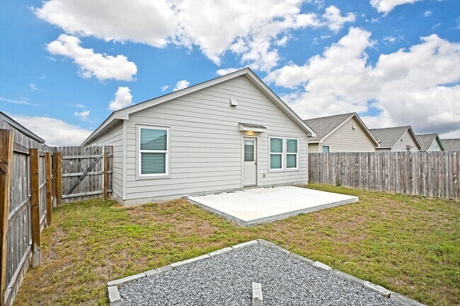 Building Photo - 5925 San Geronimo