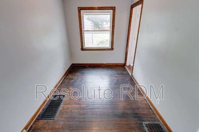Building Photo - 201 S Emerson Ave