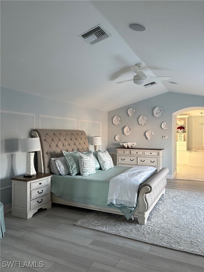 Building Photo - 225 Egret Ave