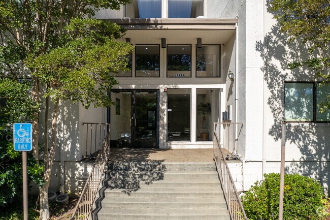 Building Photo - 39951-39993 Fremont Blvd