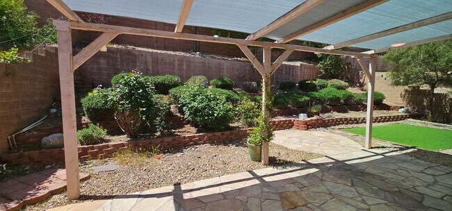 Building Photo - COMING SOON 5 Bedroom in The Vistas Summerlin!!!