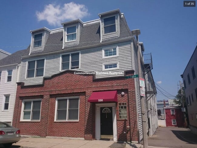 Building Photo - 550 E 3rd St