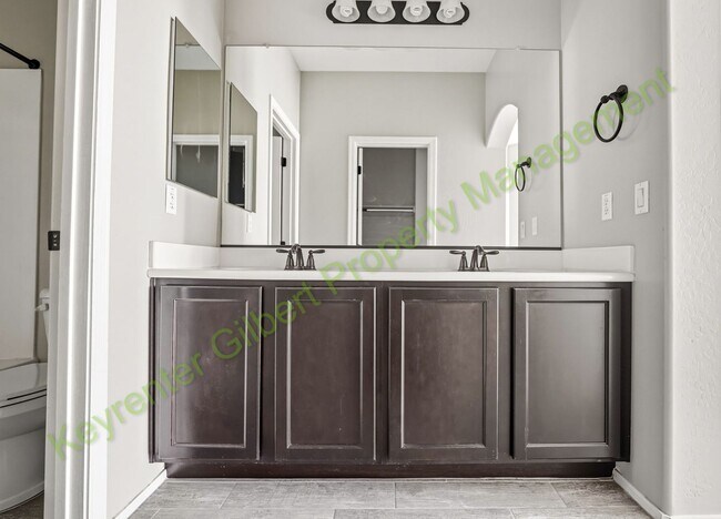 Building Photo - 3 bed/2.5 bath Condo in Gilbert’s Lofts in Power Ranch