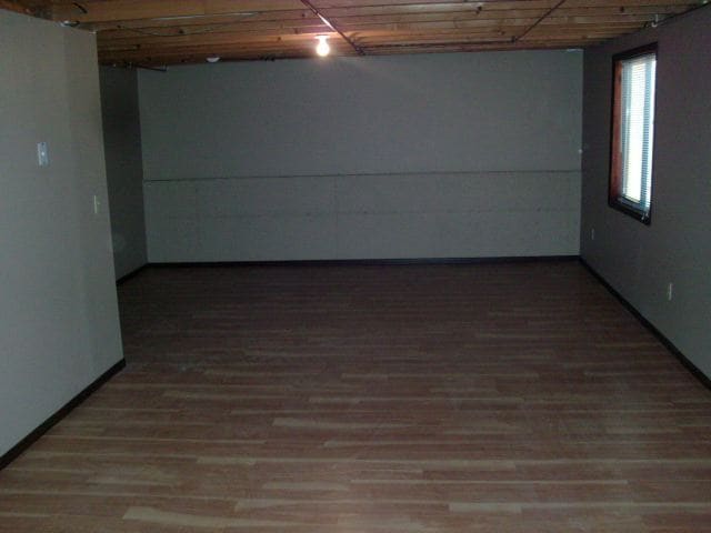 Building Photo - 3 br, 1 bath Townhome - Martin House Townh...