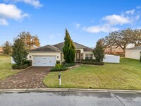 Building Photo - Spacious 3-Bedroom, 2-Bathroom Home in the...