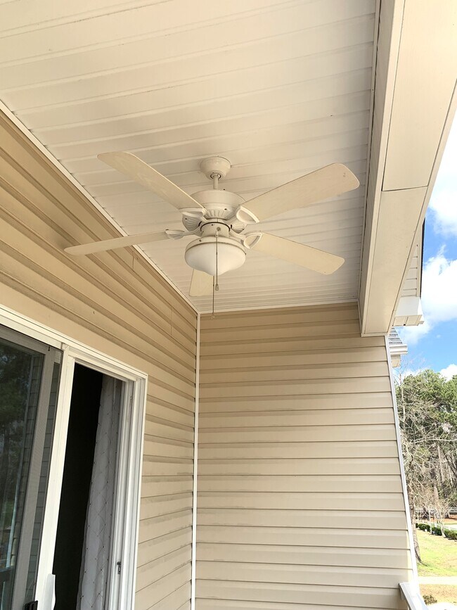 Building Photo - 1479 Lanterns Rest Rd