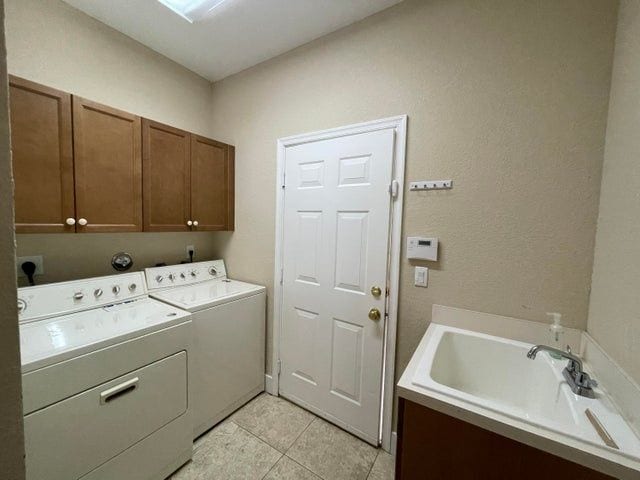 Building Photo - 9074 Dupont Pl