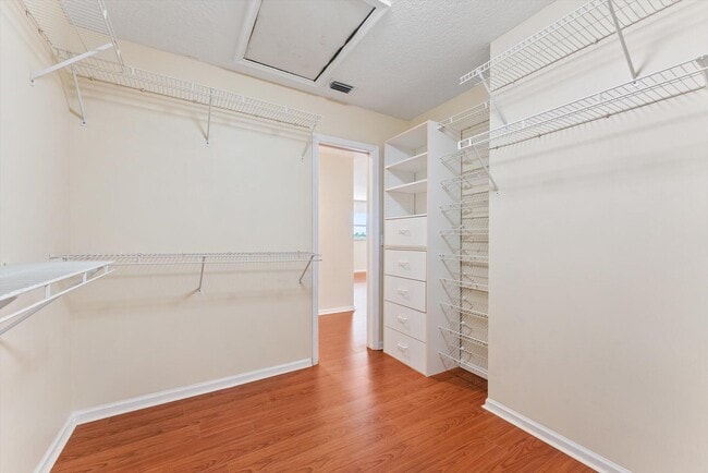 Building Photo - 12348 Clearfalls Dr