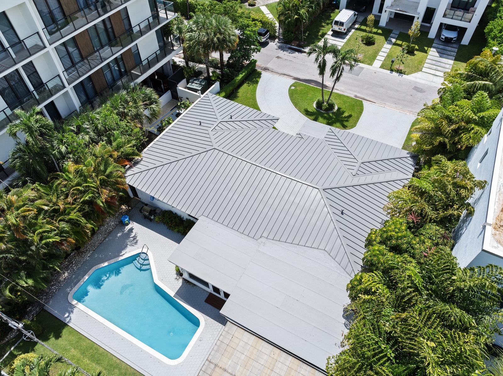 Building Photo - 3551 E Glencoe St