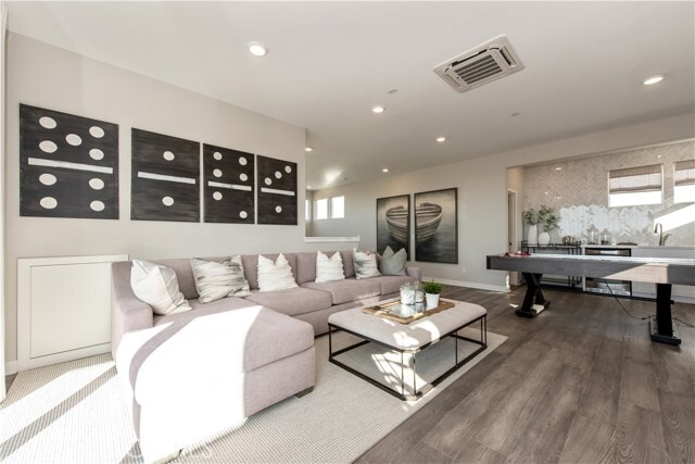 Building Photo - 551 Serrano Summit Dr