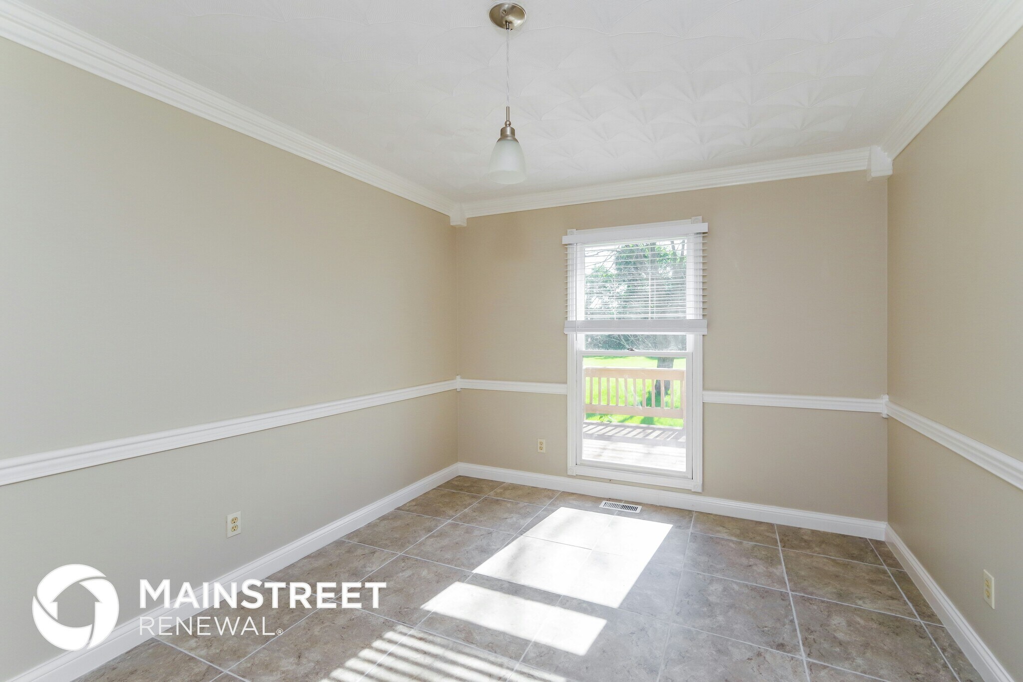 Building Photo - 300 Wava Dr