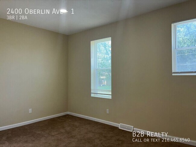 Building Photo - 2400 Oberlin Ave