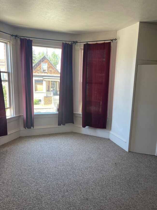 Building Photo - 628 W. Granite-630 1/2