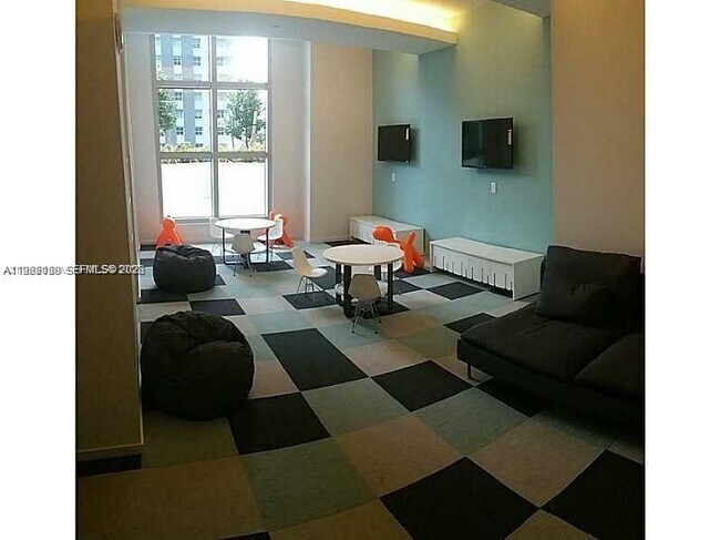 Building Photo - 1100 S Miami Ave