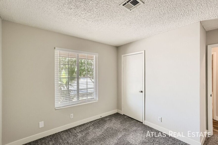 Building Photo - 5370 Bridgette Way
