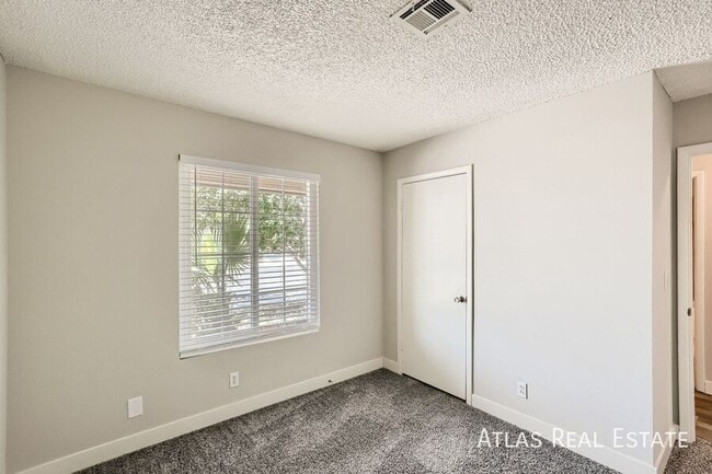 Building Photo - 5370 Bridgette Way