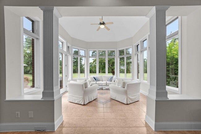 Building Photo - 450 Cox Rd