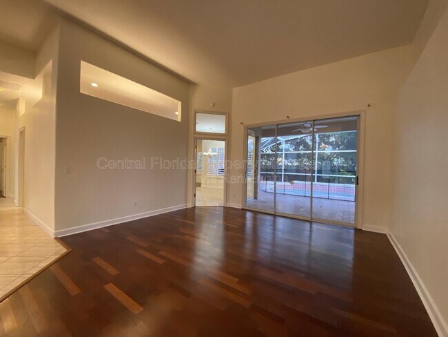 Building Photo - 5614 Craindale Dr