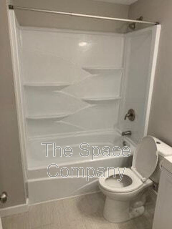 Building Photo - 587 Rutledge Ave