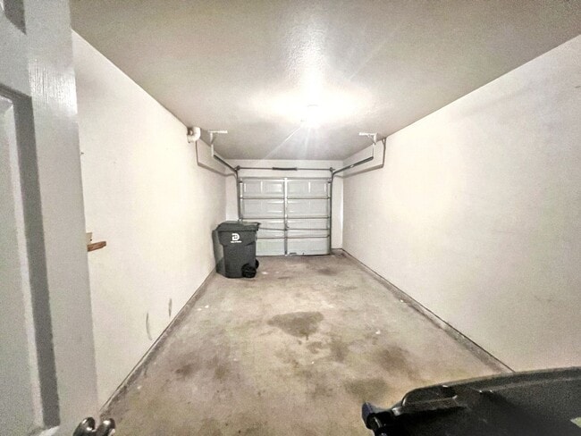 Building Photo - Newly Renovated 2-story 3-Bedroom Property...