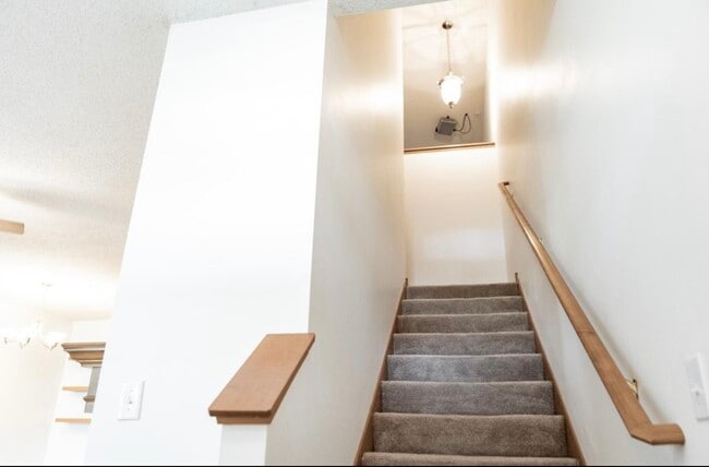 Building Photo - 4385 Empress Dr N