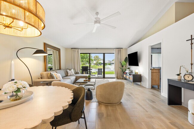 Primary Photo - 206 Club Dr