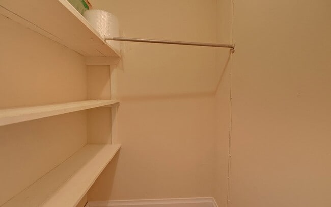 Building Photo - 113 Prospect St