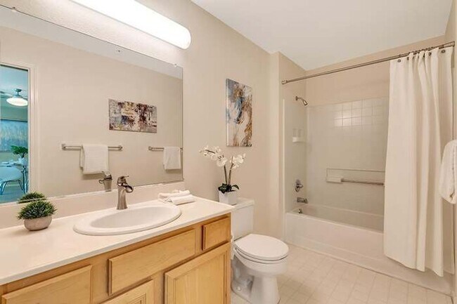 Building Photo - Serene & Pristine: 3 Bedroom, 3 Bath Bi-Level Condominium available in Central San Jose Location