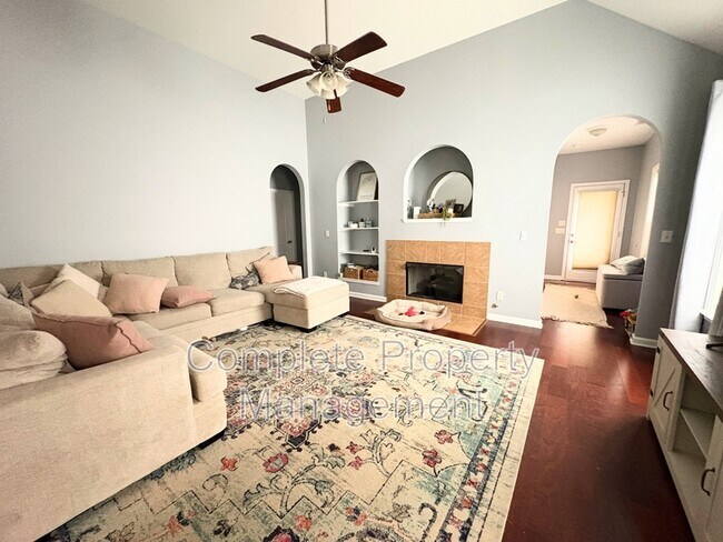 Building Photo - 109 Oxmoor Pl Cir