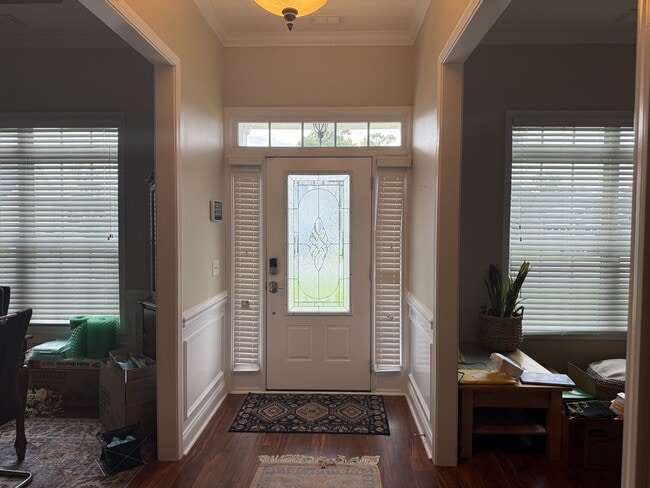 Building Photo - 729 English Oak Dr