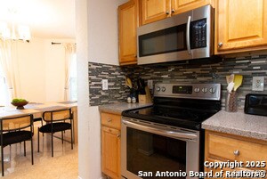 Building Photo - 11216 Vollmer Ln