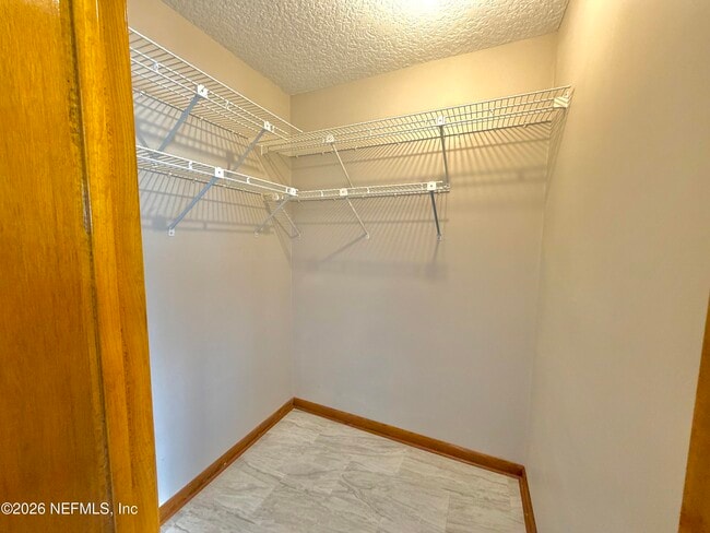 Building Photo - 3990 Clearwater Ln