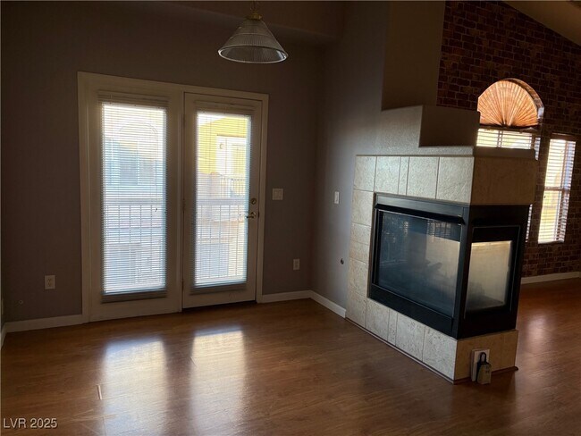 Building Photo - 67 Dow Jones St