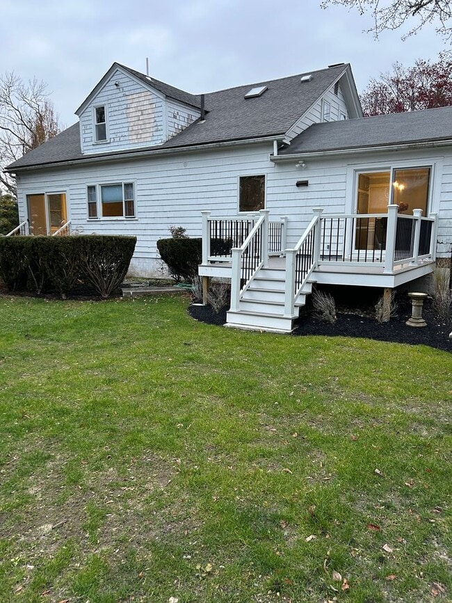 Building Photo - 148 Russells Mills Rd