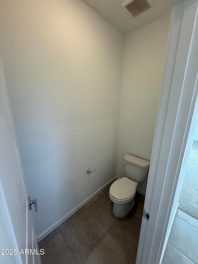 Building Photo - 7433 E Cozy Cottage Ln