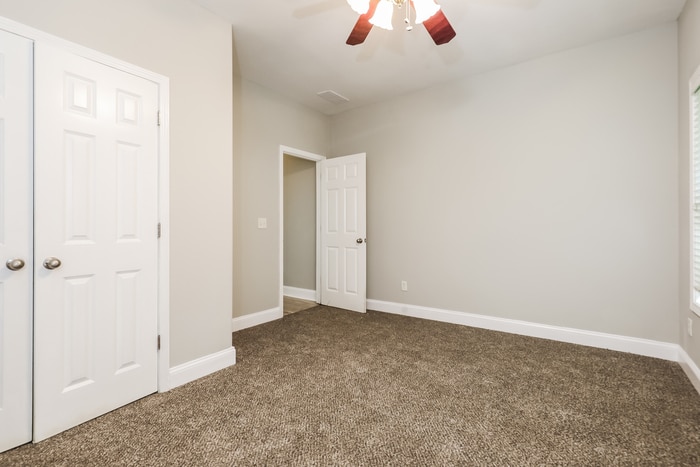 Building Photo - 905 Vandiver Ct