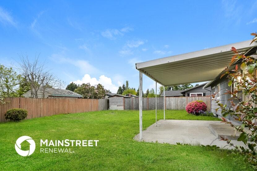 Building Photo - 1010 14th St NW