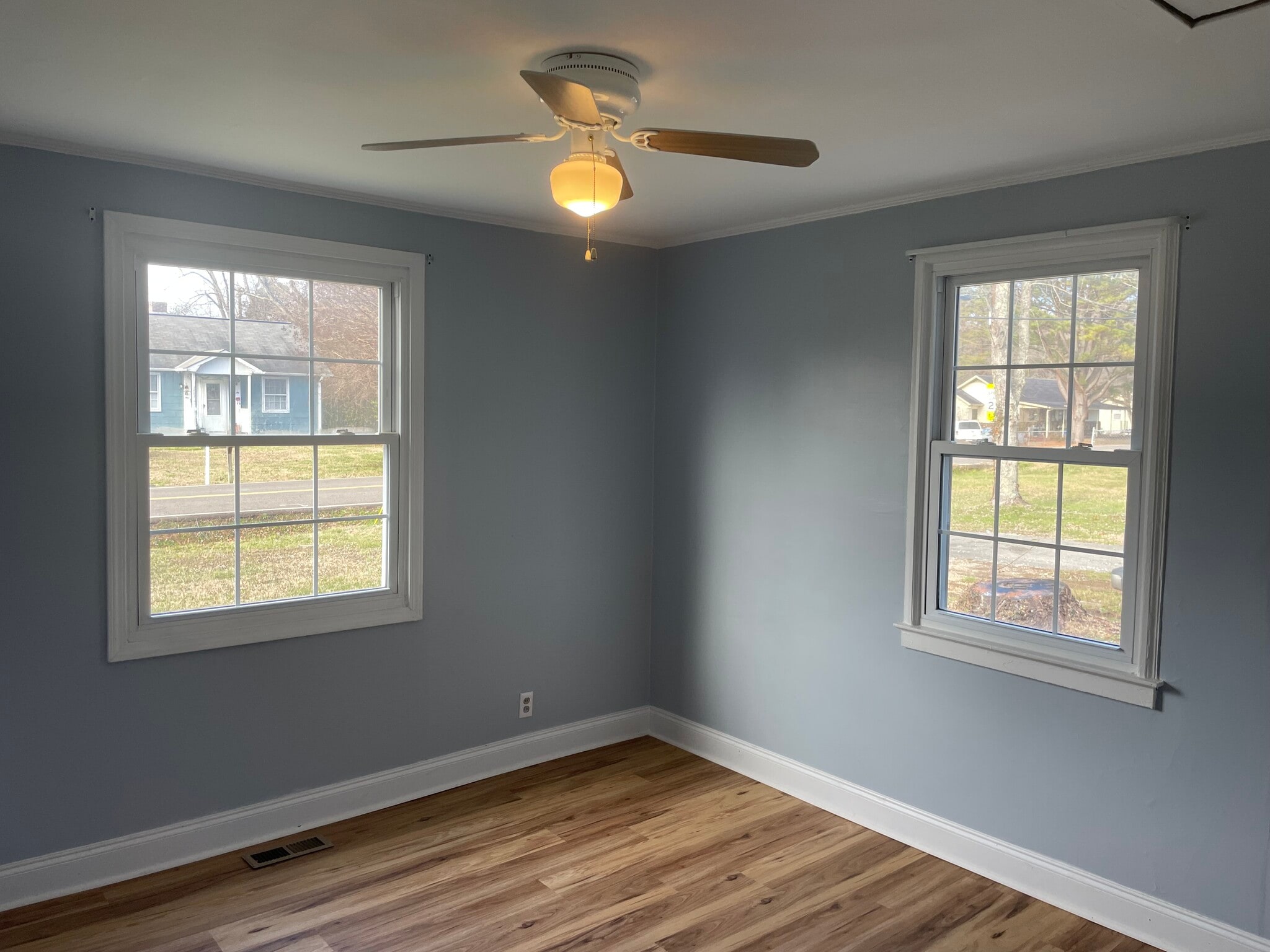 Building Photo - 3400 Fairway Rd