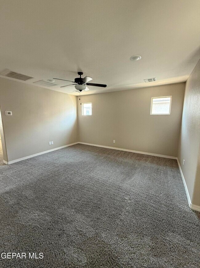 Building Photo - 14655 Pebble Hills Blvd