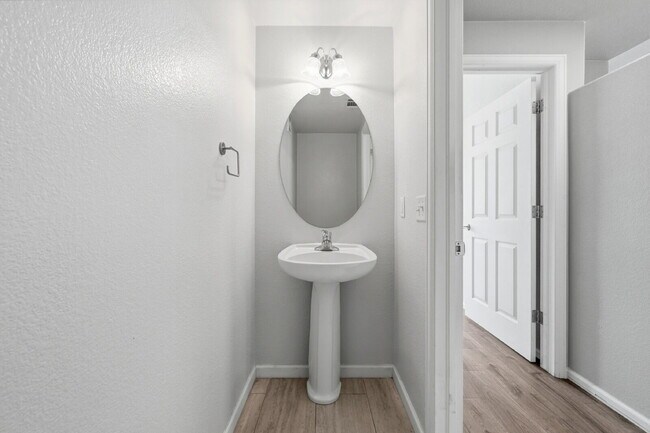 Building Photo - $1,745.95 - Ground-Level 1 Bed + Flex Room | 1.5 Bath Condo with Community Pool