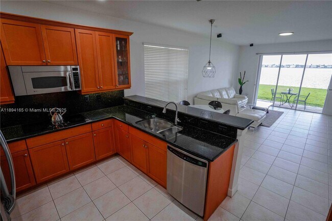 Building Photo - 4537 SW 183rd Ave