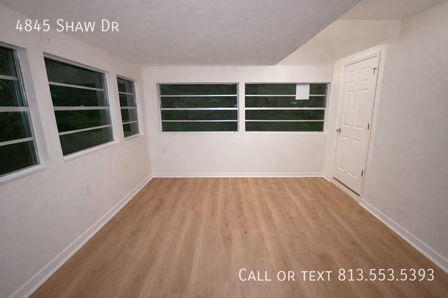 Building Photo - 4845 Shaw Dr