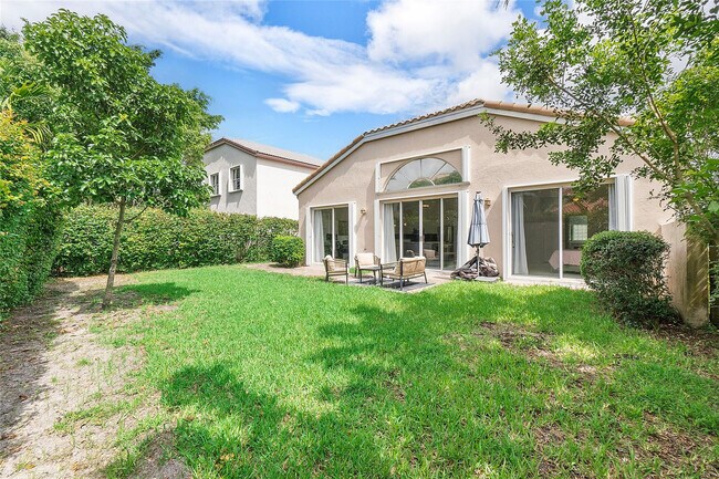 Building Photo - 10650 NW 48th St